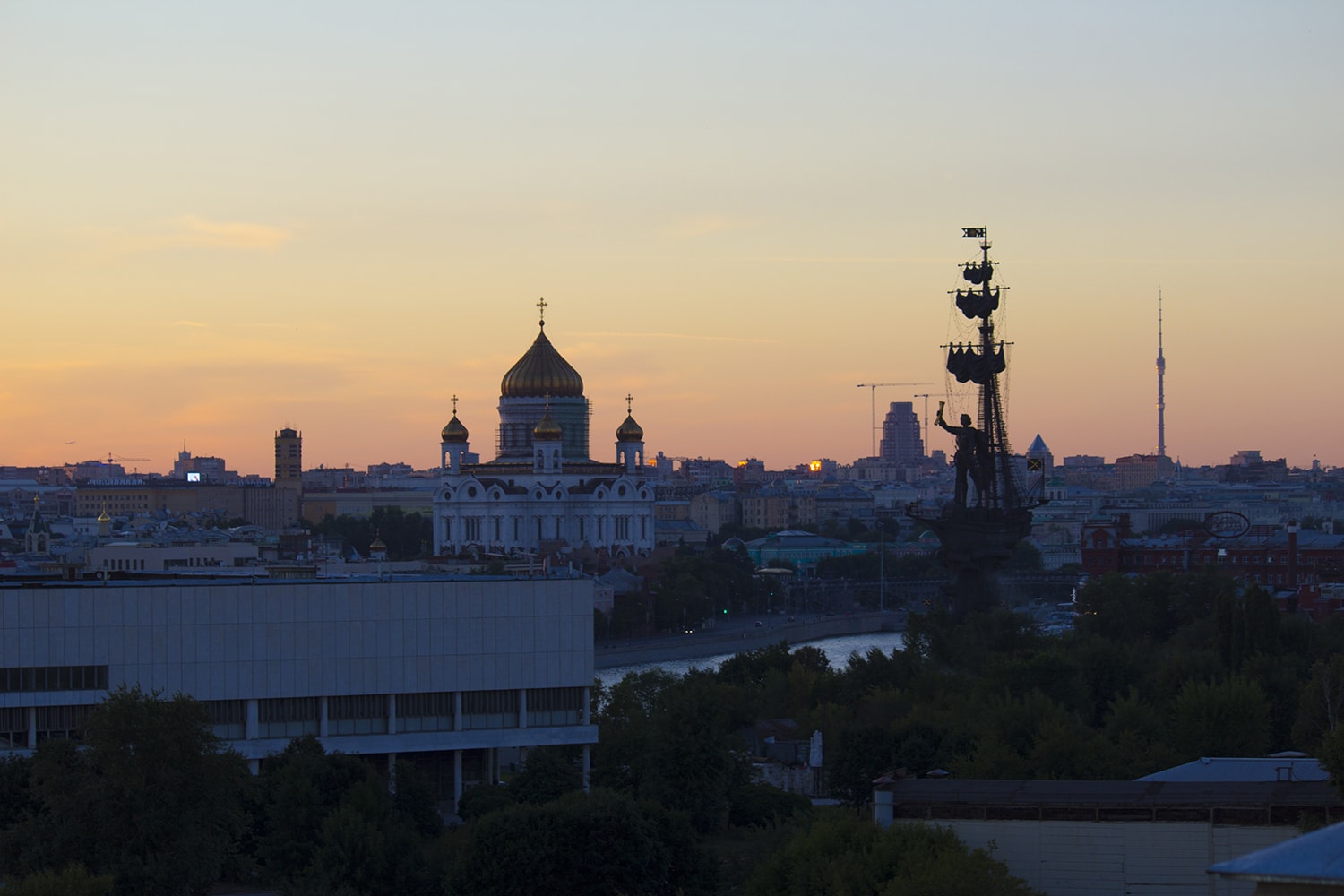 Крыша у Парка Горького