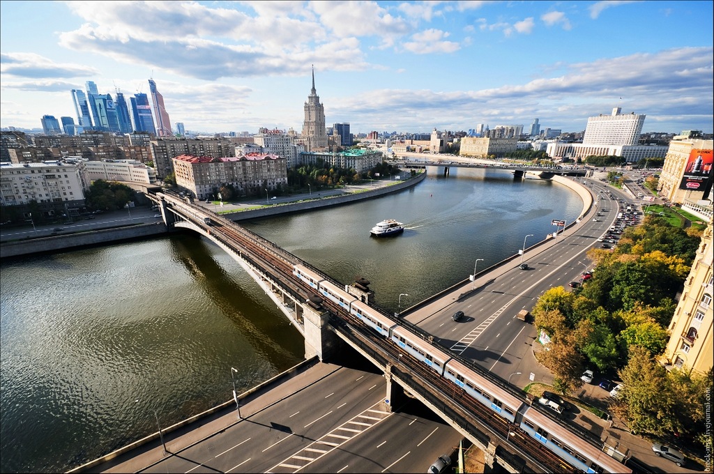 Крыша на Смоленской